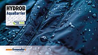 Le nouveau HYDROB AquaBarrier est une imprégnation innovante sans fluor ni PFAS qui protège efficacement les textiles contre l’eau et les produits chimiques aqueux.